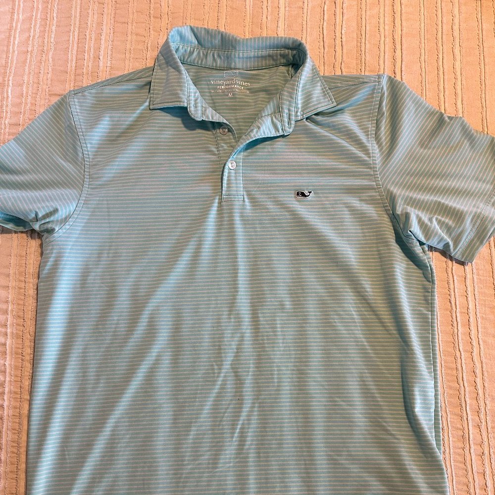 Vineyard Vines polo. Men's size medium